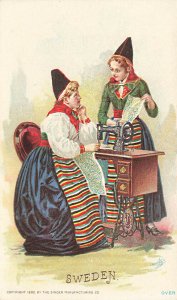 Singer Sewing Company Sweden Artist Signed 1892  3.2 x 5.25 Trade Card