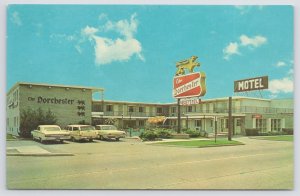 Roadside~Dorchester Motel~Griffin Sign~Detroit 40 MI~AAA~Pool~Vintage Postcard