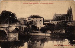 CPA St-NICOLAS-de-PORT - Le vieux Pont de pierre (483738)