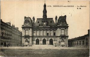 CPA NEUILLY-sur-SEINE La Mairie (412812)