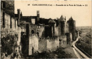 CPA Carcassonne Ensemble de la Porte de l'Aude FRANCE (1012775)
