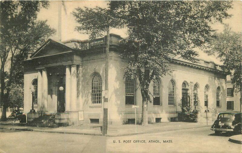 Athol Massachusetts Automobiles US Post Office 1944 Postcard Wells 21-2425