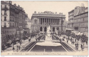 Square De La Bourse Et Le Monument De Pierre Puget, Marseille, Bouches du Rho...