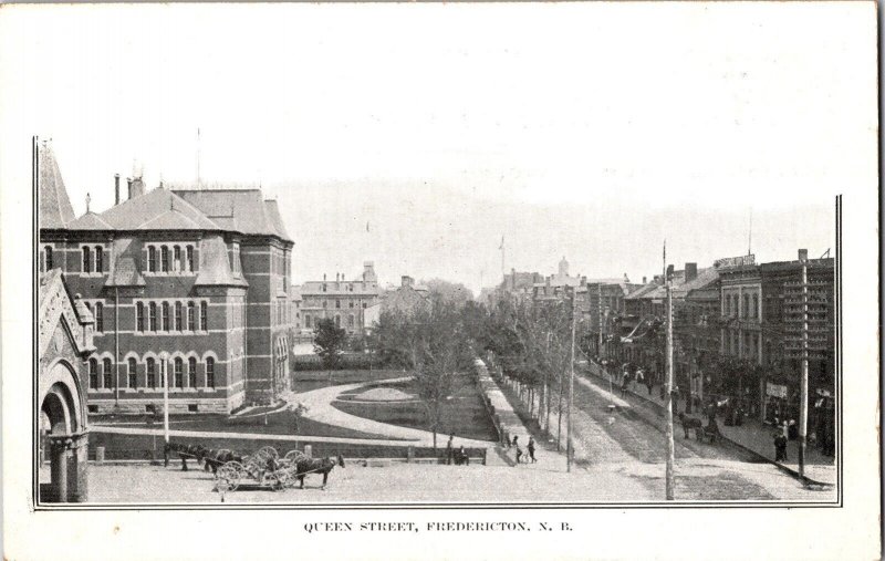 View of Queen Street, Fredericton New Brunswick UDB Vintage Postcard M77