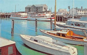 Municipal Marina Docks for tour boats to Fort Sumter Charleston, South Caroli...