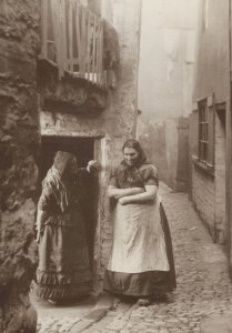 Victorian Women New Ghaut Way Whitby Yorkshire Frank Sutcliffe Postcard