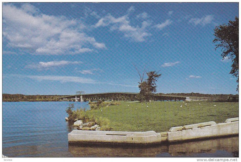 Pont Perley Bridge, Hawkesbury, Ontario, Canada, PU-1986