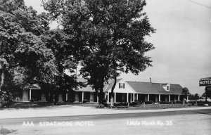 J75/ Lawrenceburg Kentucky RPPC Postcard c30-50s AAA Stratmore Motel 39
