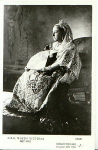 Royalty Postcard - Royal Family, H.R.H. Queen Victoria - 1837 - 1901 - Y768
