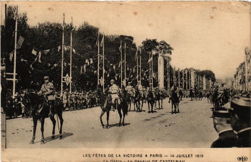 CPA  Militaire - Fetes de la Victoire a Paris - Le General De Castelnau (696144)