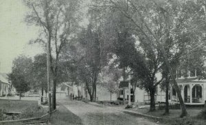 C.1900-10 Main Street Barnstead Inn, Center Barnstead, NH Vintage Postcard F77