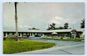 ZEPHYRHILLS, FL ~ Roadside FLORIDA PLAZA MOTEL Francis Virginia Potwin Postcard
