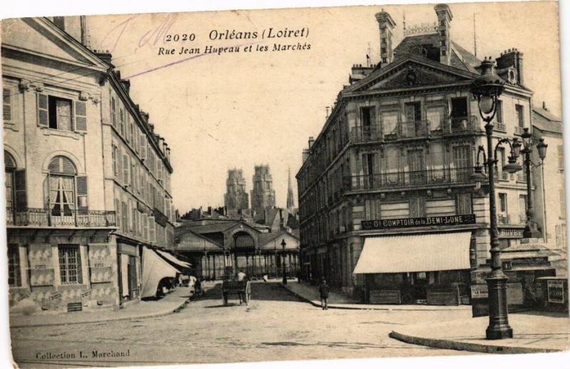 CPA ORLÉANS - Rue Jean Hupeau et les Marches (251919)