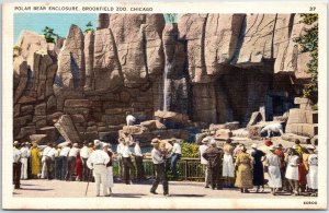 VINTAGE POSTCARD CROWDS AT THE POLAR BEAR ENCLOSURE BROOKFIELD ZOO CHICAGO 1930s