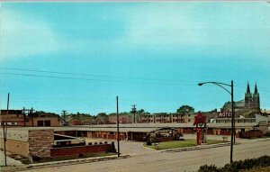 Cicero, Illinois - Stay at the Turf Motel on Cicero Ave - c1950