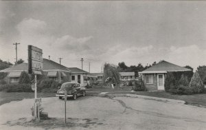 VINTAGE POSTCARD THE ROYAL MOTEL McCOOK NEBRASKA 1940'S MINT UNPOSTED