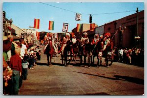 Pendleton Oregon~Round-Up Rodeo Parade~Native Americana~One-Way Sign~1950s
