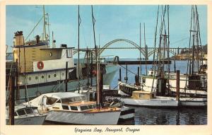 B52236 Newport Oregon fishing fleet harbor boats bateaux    usa