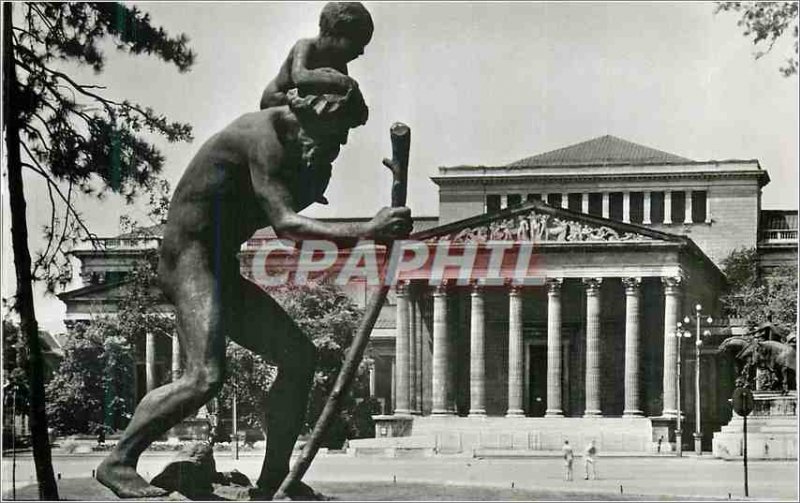 Modern Postcard Budapest Museum of Fine Arts