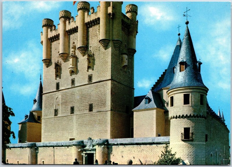 VINTAGE CONTINENTAL SIZE POSTCARD TOWER OF JOHN II AT SEGOVIA SPAIN