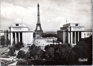 RPPC France Paris - Eiffel Tower viewed from Palais de Chaillot