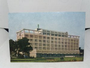 Hotel Clarks Shiraz Agra India Vintage Postcard