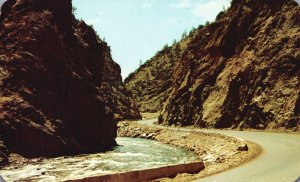 Vintage Postcard Narrows Big Thompson Road Canon Estes Park Loveland Colorado CO