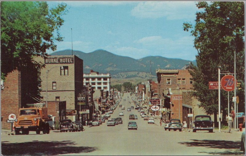 Postard Approaching Lewistown Montana Vintage Cars Old Gas Station Burke Hotel