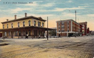 J82/ Kalamazoo Michigan Postcard c1910 GR&I Railroad Depot 141