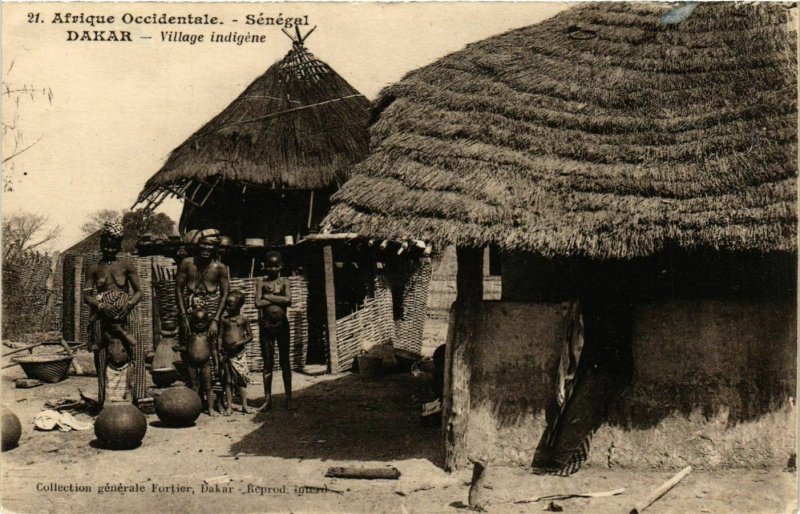 CPA AK Fortier 21 Dakar- Village indigene SENEGAL (812236)