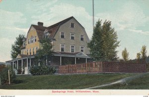 WILLIAMSTOWN , Mass. , 00-10s ; Sandsprings Hotel