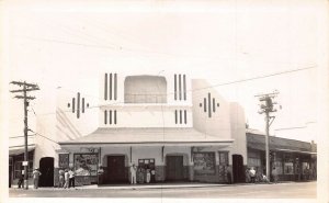 MOVIE THEATRE SHOWING WOMAN OF THE TOWN~U S SOLDIERS~1943 REAL PHOTO POSTCARD