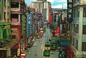 VINTAGE CONTINENTAL POSTCARD CROWDED DES VOEUX ROAD CENTRAL SCENE HONG KONG 1969