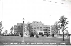 B38/ Iron Mountain Michigan Mi Photo RPPC Postcard c50s U.S. Veterans Hospital