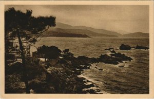 CPA LE LAVANDOU Environs - Les Rochers de Saint Clair (1110531)