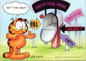 Postcard Garfield by mailbox Get the Hint?