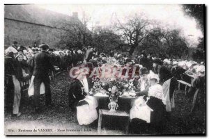 COPY surroundings Vannes Noce Bretonne has Folklore table