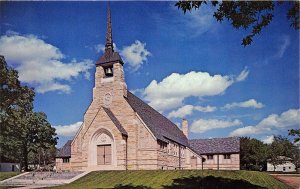 Albert Lea Minnesota~Zion Lutheran Church~Tall Steeple-Bell Tower~1950s Postcard