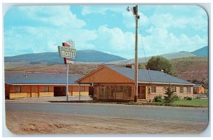 c1950's Trails End Motel West Side of Town Dubois Wyoming WY Postcard 