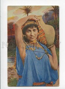 3046005 EGYPT Semi-nude Beduin Woman w/ pot Vintage color PC