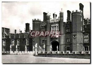 Old Postcard Hampton Court Place Middlesex The great gatehouse and the bridge