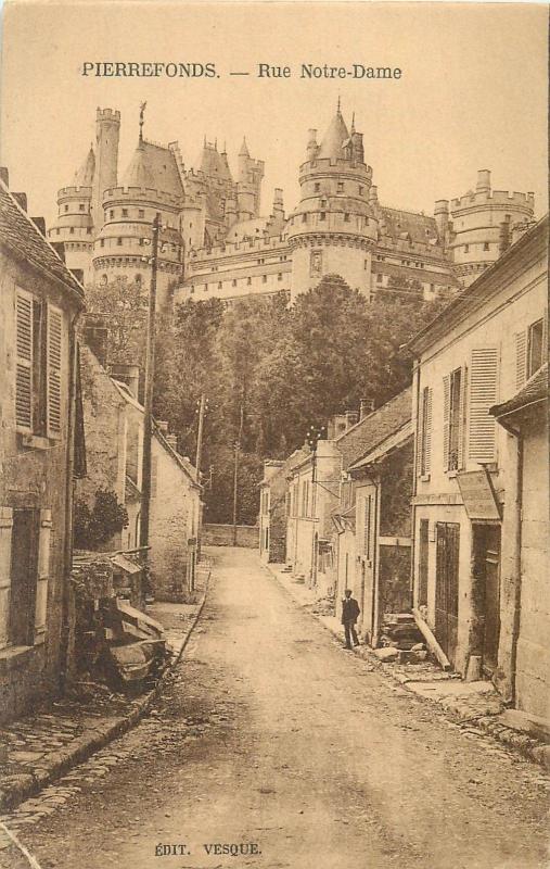 France Pierrefonds Castle Rue Notre Dame anime