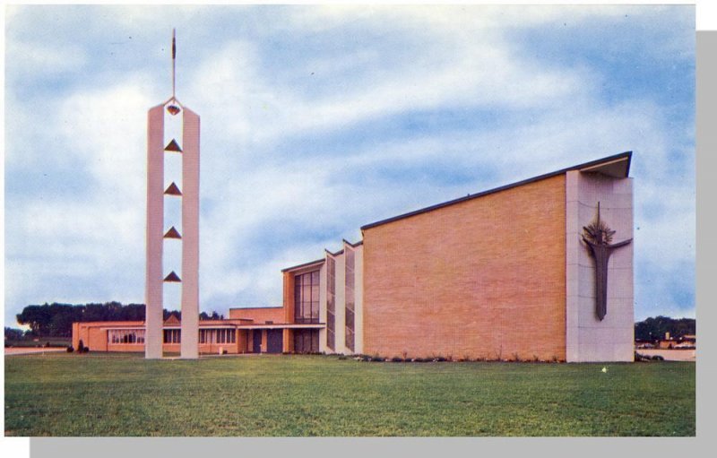 Cedar Falls, Iowa/IA Postcard, Nazareth Lutheran Church, Modern Arcitecture