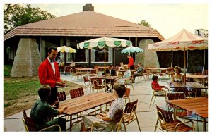 New Hampshire Manchester The Wayfarer Outdoor Patio Dining