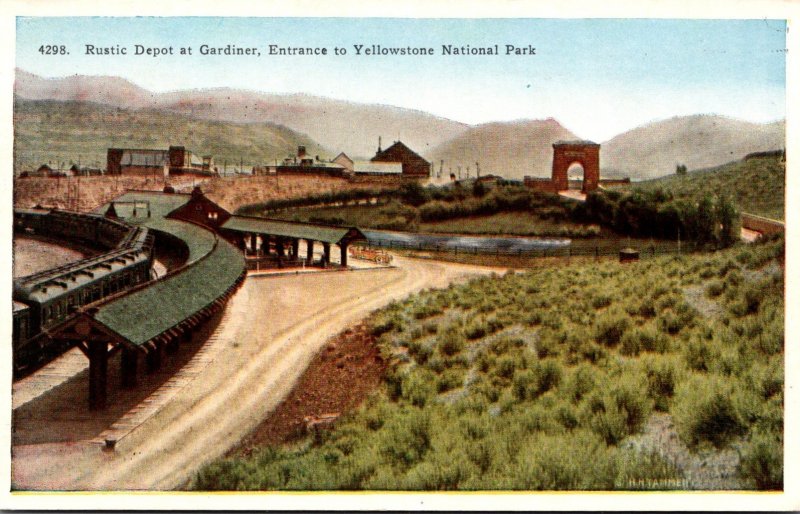 Montana Gardiner Rustic Northern Pacific Depot At Entrance To Yellowstone Nat...