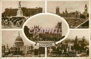 Postcard Modern Victoria Memorial Buckingham Palace Guards Houses of Parliame...