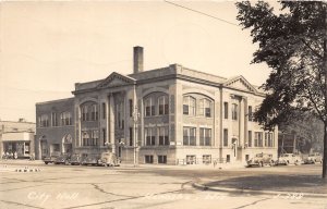 J40/ Kenosha Wisconsin RPPC Postcard c1940s City Hall Building 149