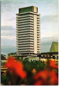 VINTAGE CONTINENTAL SIZE POSTCARD PARLIAMENT HOUSE KUALA LUMPUR MALAYSIA