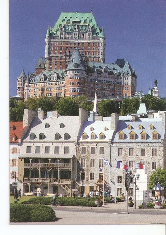 Postal 042459 : Quebec. Ch?eau Frontanac seen from Downtown