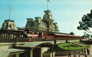 Vintage Postcard Disney World Steam Railroad Trains Grand Circle Magic Kingdom